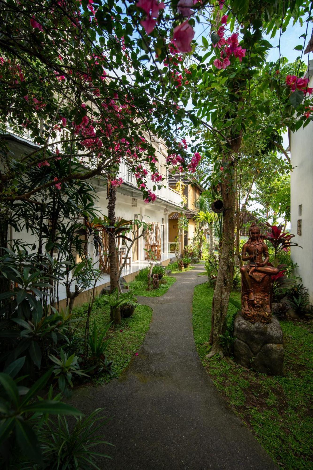 Kubu Sari Ubud Exterior photo